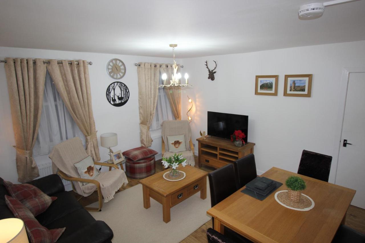 Historic Old Town 2 Bed Ground Floor Apartment Стърлинг Екстериор снимка