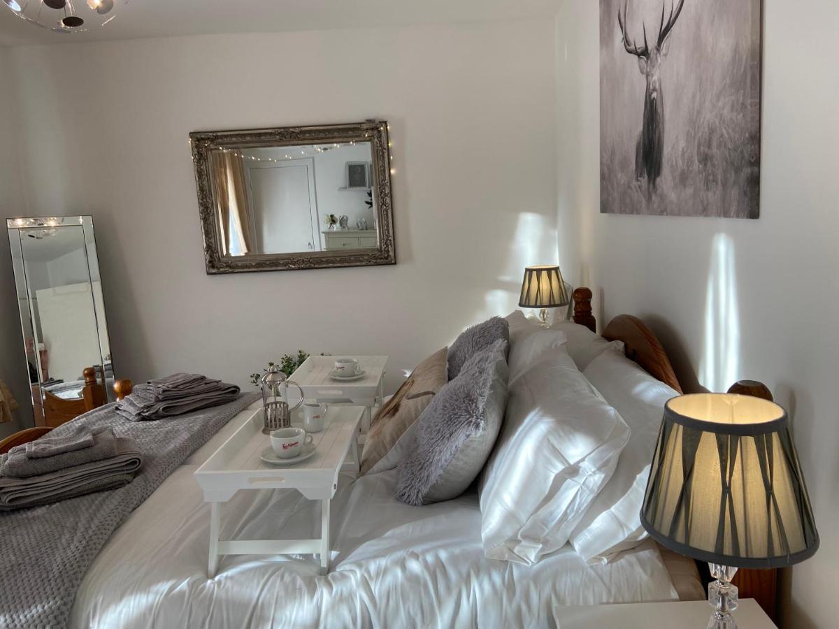 Historic Old Town 2 Bed Ground Floor Apartment Стърлинг Екстериор снимка